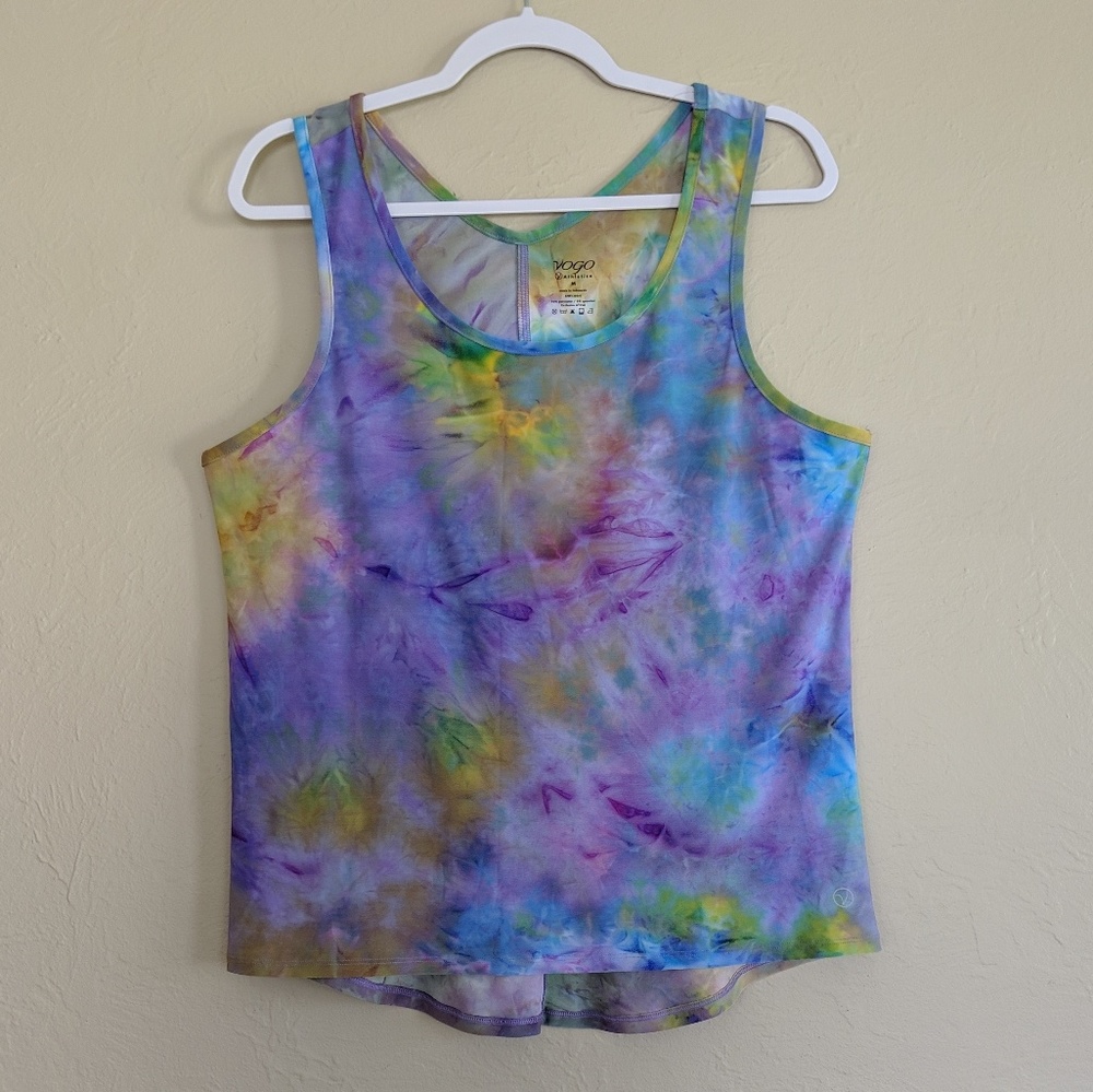 NWOT VOGO ATHLETICA TIE DYE WORKOUT TANK